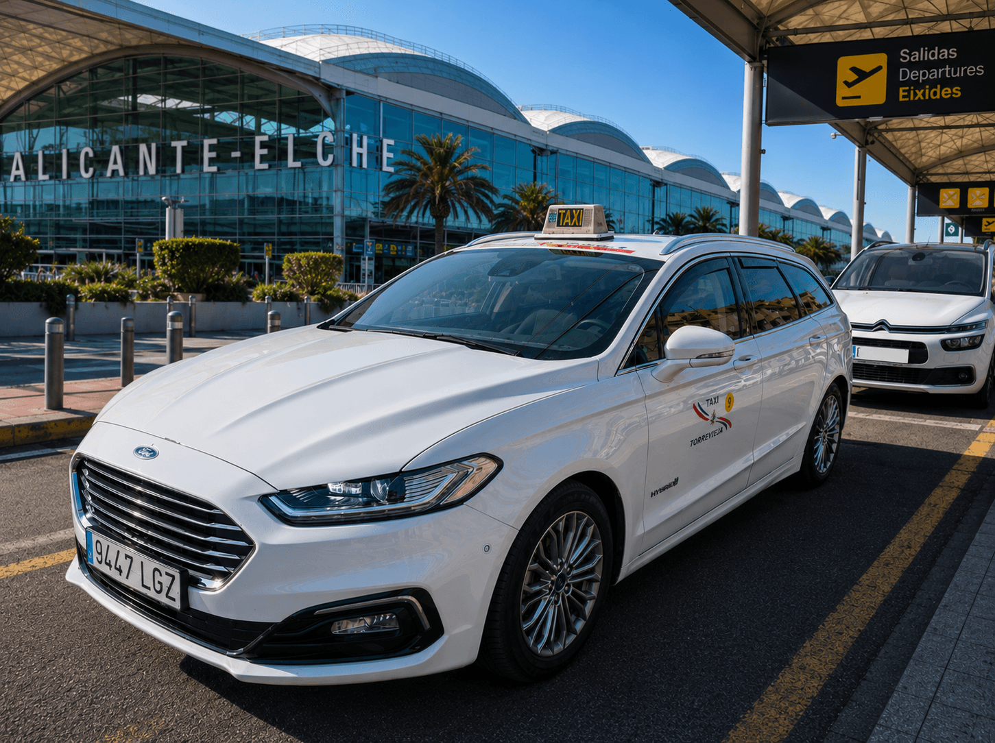 Taxi de Taxi Torrevieja Transfer en el aeropuerto de Alicante-Elche